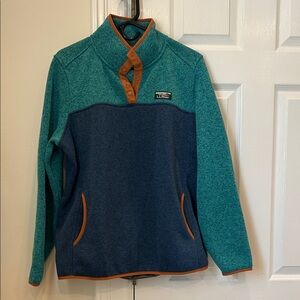 L.L. Bean Women’s Teal and Navy casual Sweater (fits like Large)